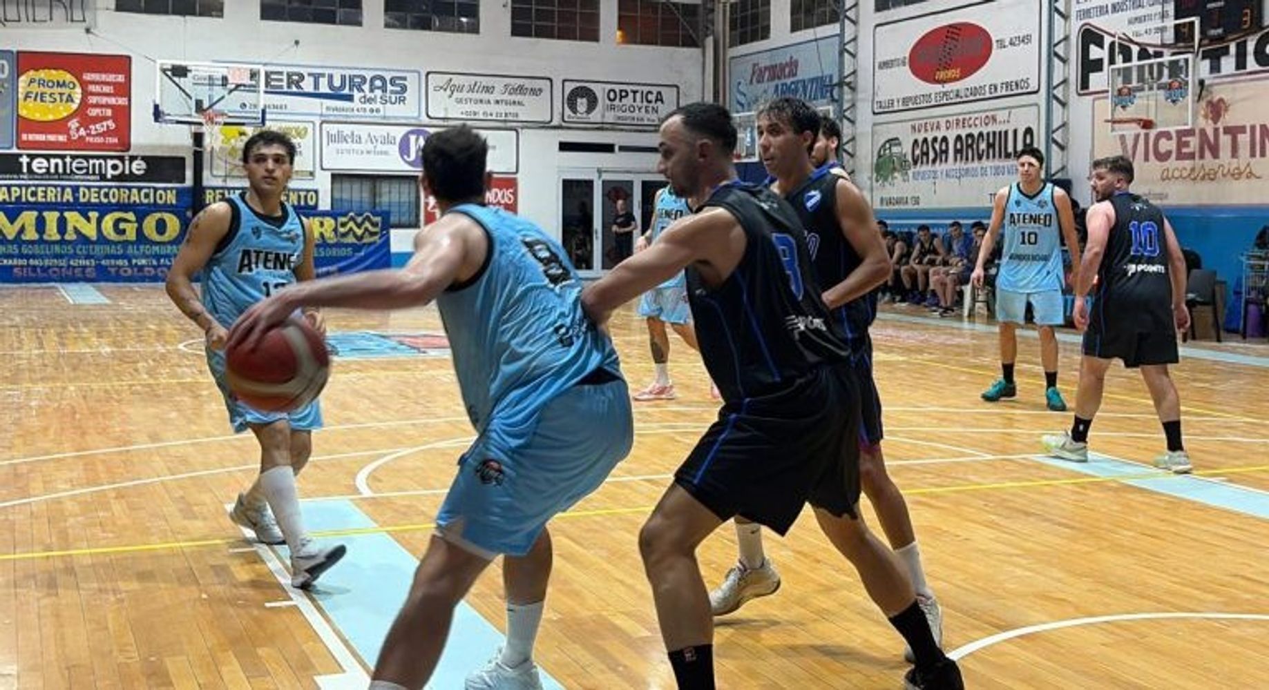 Ateneo y Espora comenzarán los playoff ante El Nacional y Puerto Comercial.