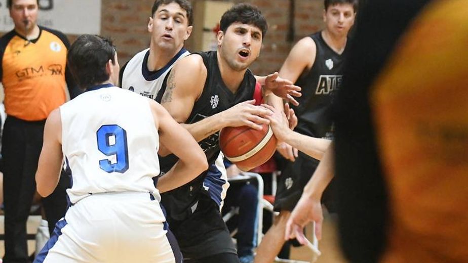 Básquet: Ateneo y Espora perdieron en el comienzo de los playoff