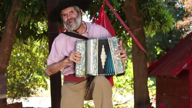 Entre acordeones, canciones y lágrimas, Misiones despidió a Moni Encina, ícono del chamamé popular.