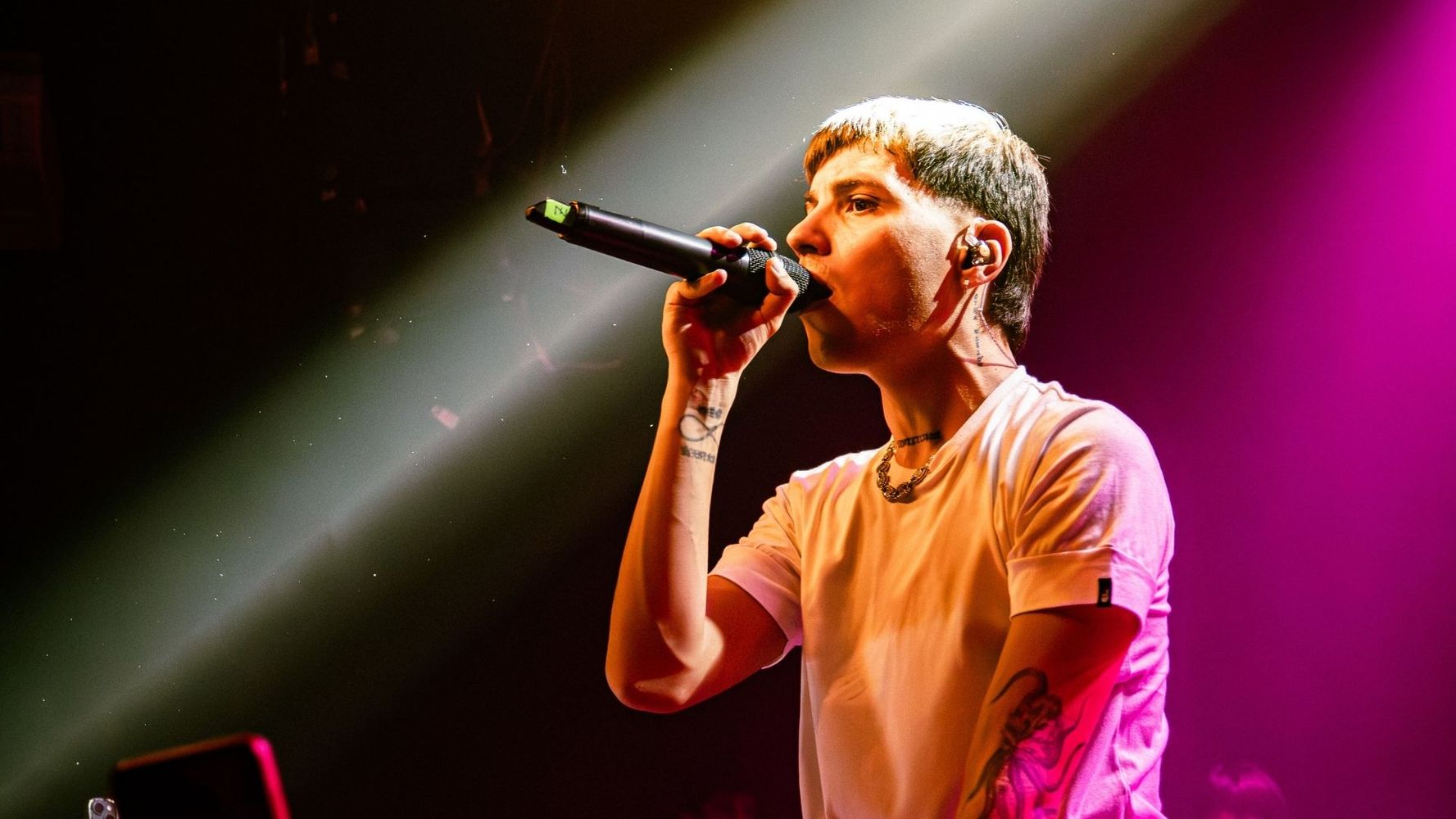 De abrir los shows de Duki a sus propios sold out: quién es FRO!, la nueva cara del trap argentino