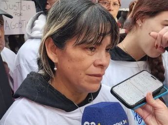 Trascendió el desgarrador contenido de la carta que encontró la abuela de Agostina Vega: "Me maltrataste"