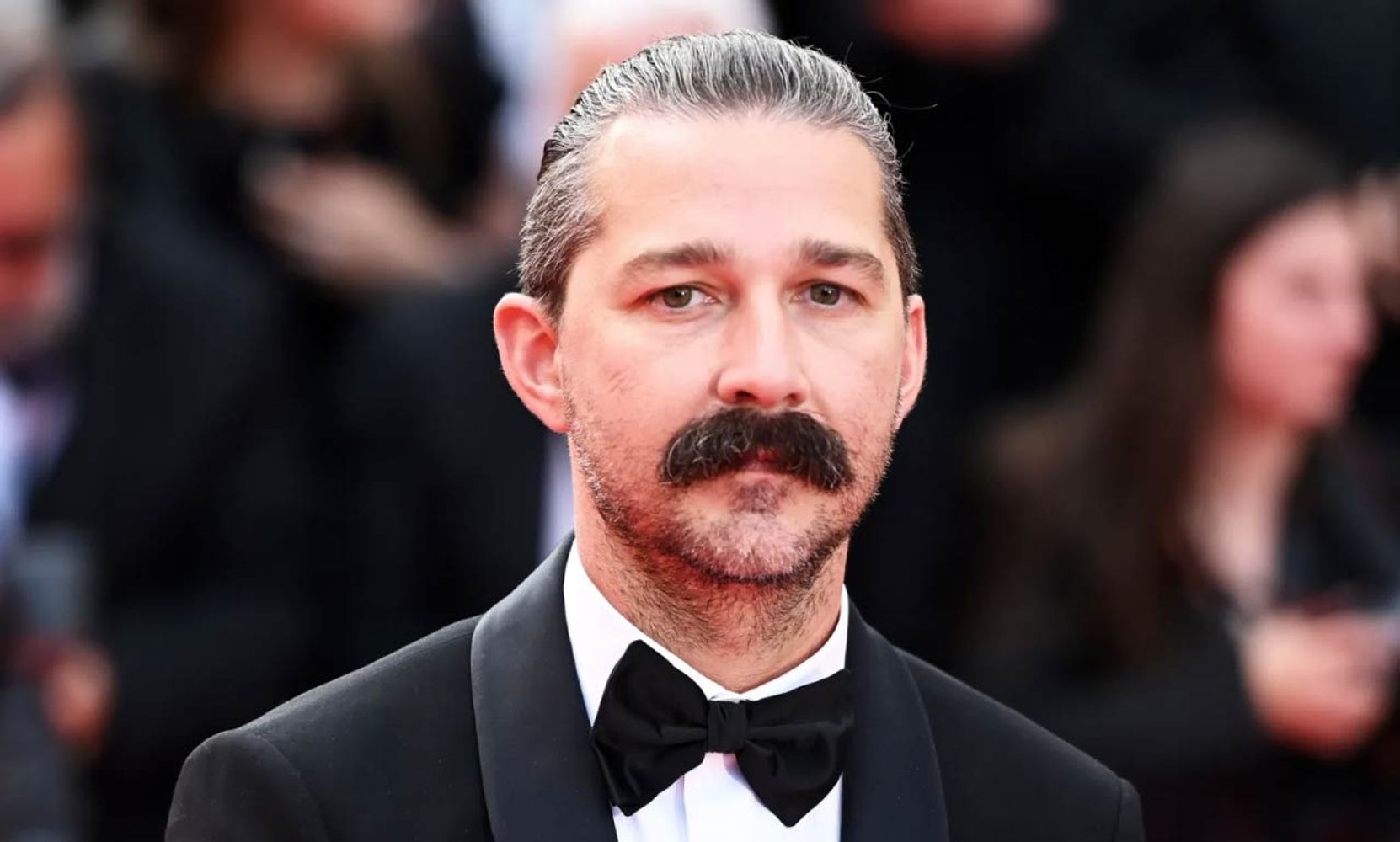 3. El actor deberá cumplir una serie de condiciones impuestas por la Justicia estadounidense.