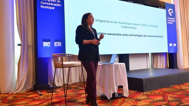  Primer congreso de comunicación.
