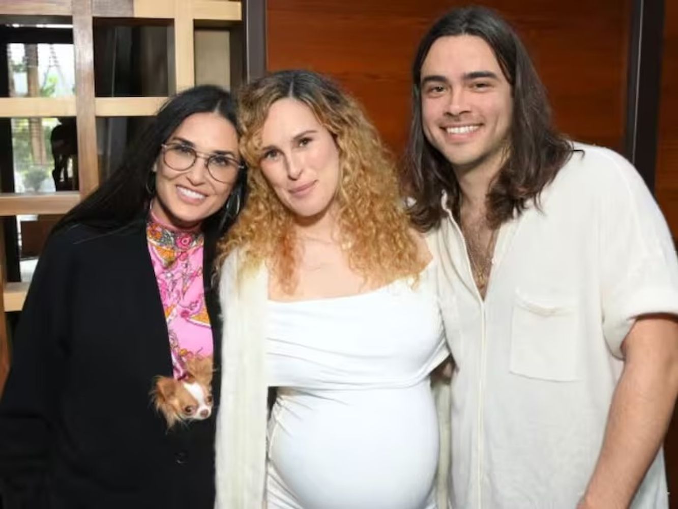 Demi Moore, Rumer Willis y Derek Richard Thomas.
