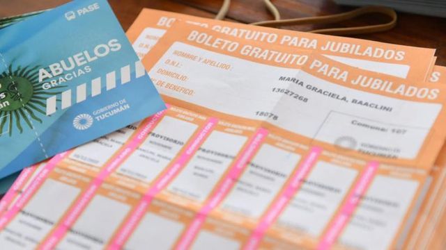 La medida alcanza a jubilados de San Miguel de Tucumán que todavía no retiraron los boletos correspondientes a junio, julio y agosto.