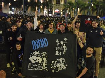 Córdoba le brindó al Indio Solari un adiós multitudinario en el Patio Olmos