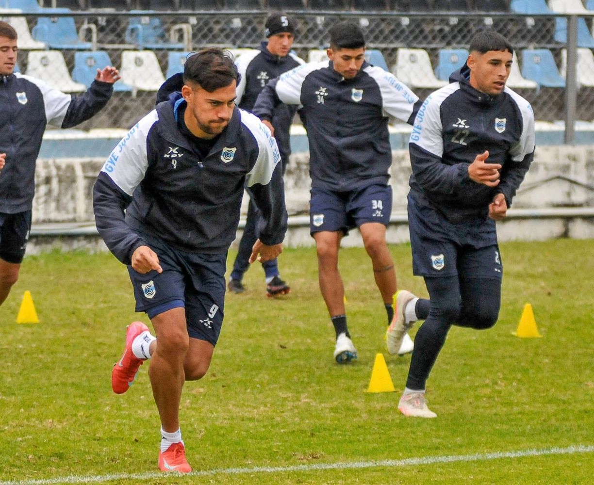 Cuatro condicionantes marcan la previa jujeña: las dudas de Lazarte y Menéndez por lesión, la baja confirmada de Villarreal por tendinitis y la suspensión de Minervino obligan a Pellerano a resolver varios interrogantes antes del pitazo inicial en Buenos Aires.