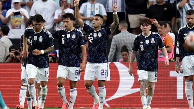 Lautaro Martínez abrió el marcador y habilitó en el segundo, para el 2 a 0 de la selección argentina.