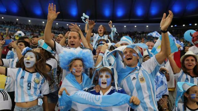 La nueva regla de la FIFA que genera indignación entre los hinchas que asistirán al Mundial.