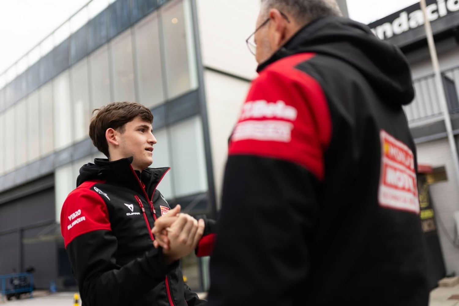 Fausto Arnaudo piloto F4 Monlau Motul