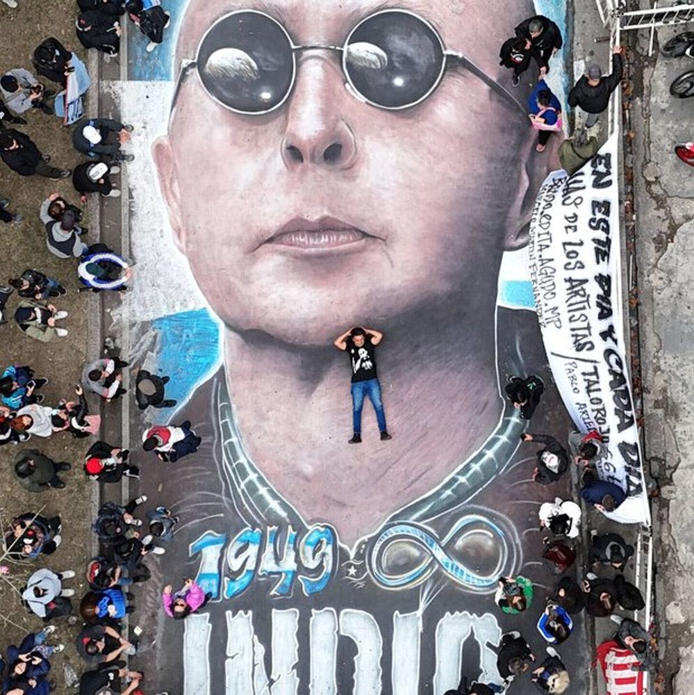 Impactante despedida al Indio Solari. 