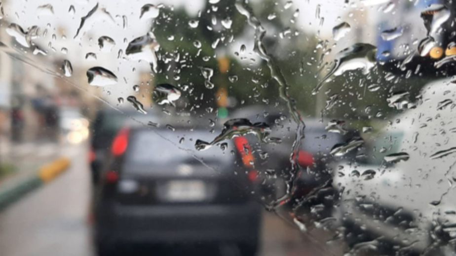 Sigue el alerta amarillo por lluvias en la provincia: qué zonas siguen comprometidas y cuándo mejorará el clima