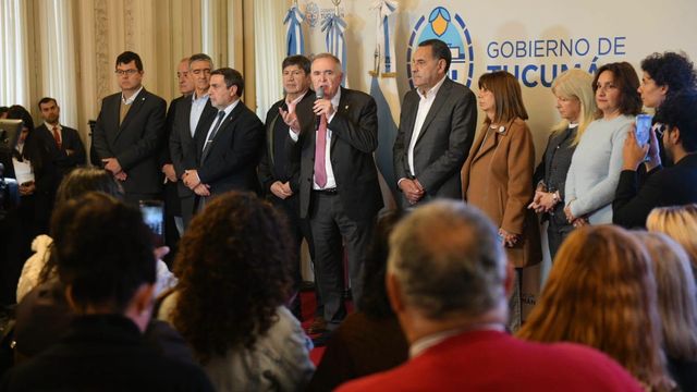 El mandatario aseguró que la Provincia avanza con la reglamentación de la norma y remarcó que la Legislatura trabaja en acceso a la información pública.