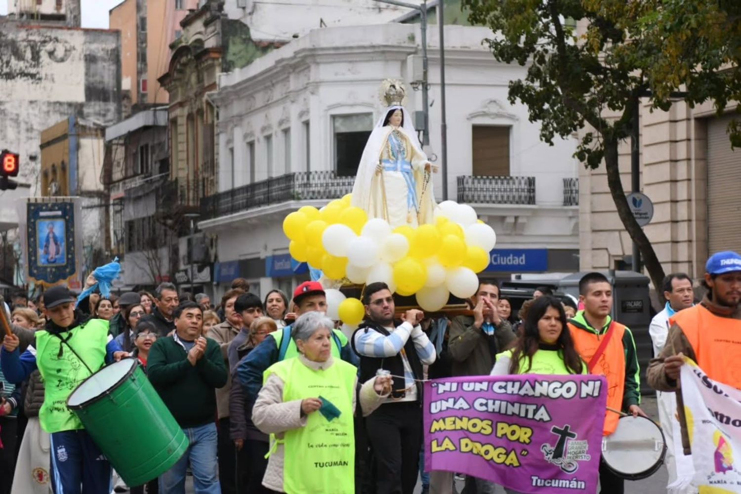 La celebración convocó a comunidades religiosas, movimientos eclesiales y fieles de distintos puntos de la provincia.
