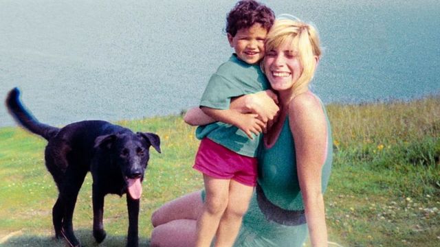 El recuerdo de Rachel Nickell se mantiene vivo a través del respetuoso homenaje que la serie busca rendir a su memoria.