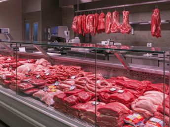 Los carniceros coinciden: qué parte del pollo no hay que comprar nunca en la carnicería