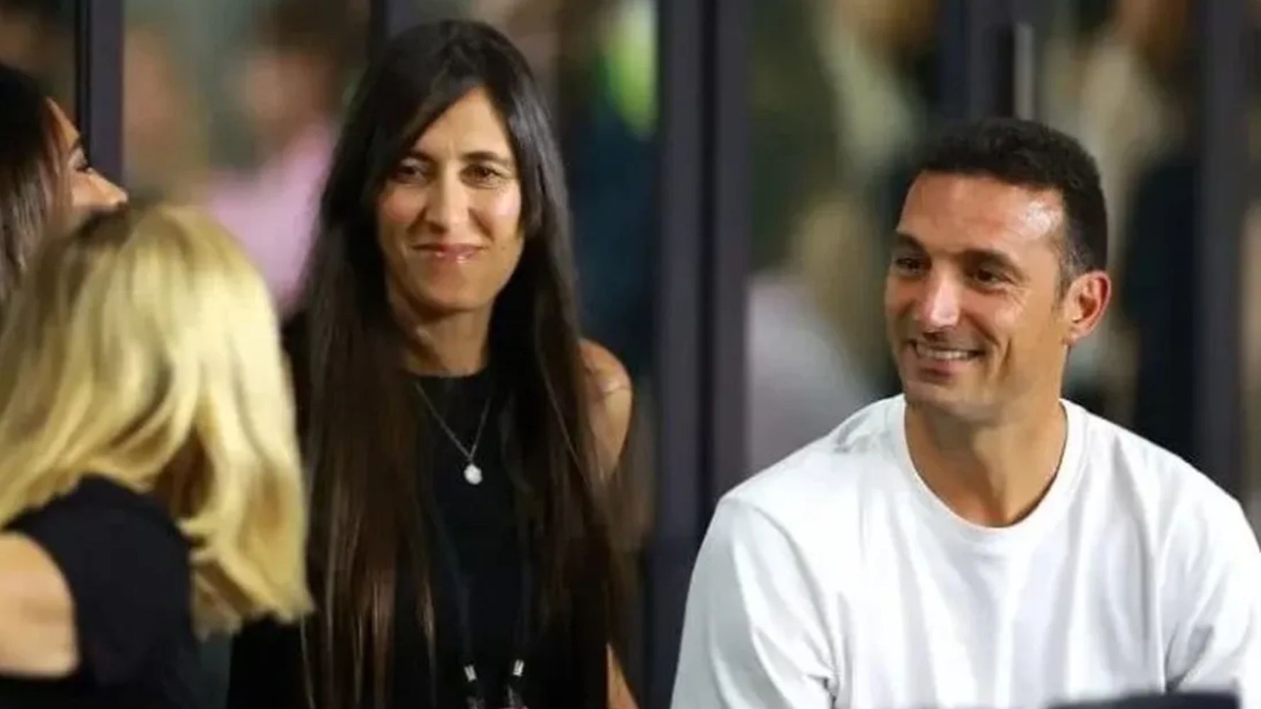 Lionel Scaloni y Elisa Montero