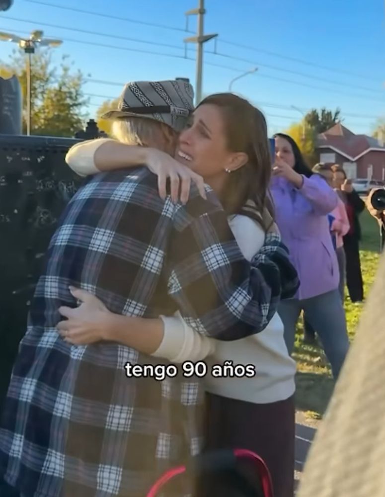 Soledad Pastorutti se emocionó al conocer a Felipe