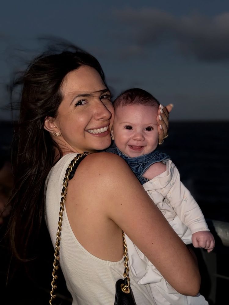 la hija de Alexis Mac Allister y Ailén Cova