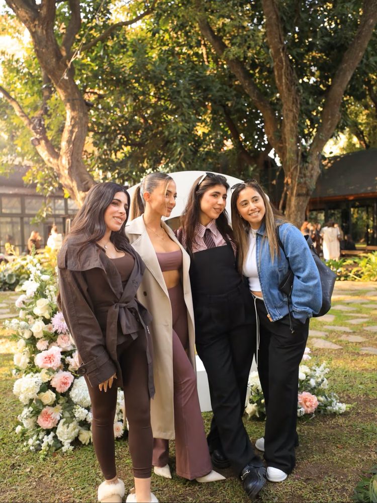 Camila Mayan y las esposas de los jugadores de la Selección Argentina