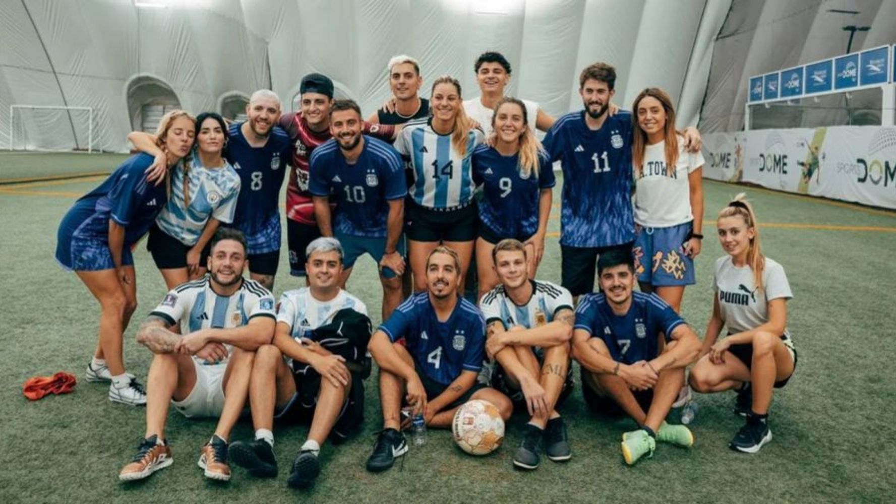 Lali había jugado un patido con influencers durante el Mundial 2022.