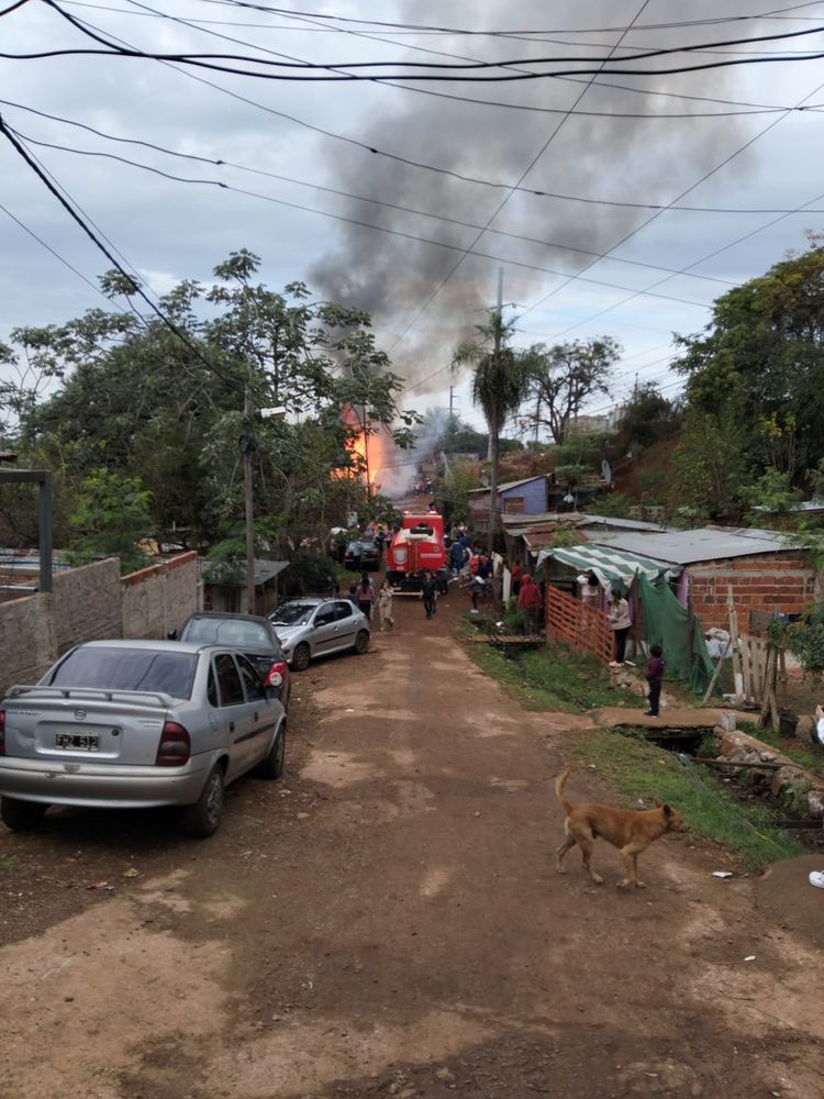 Dos familias perdieron todo tras un incendio en la zona de La Tablada de Posadas.