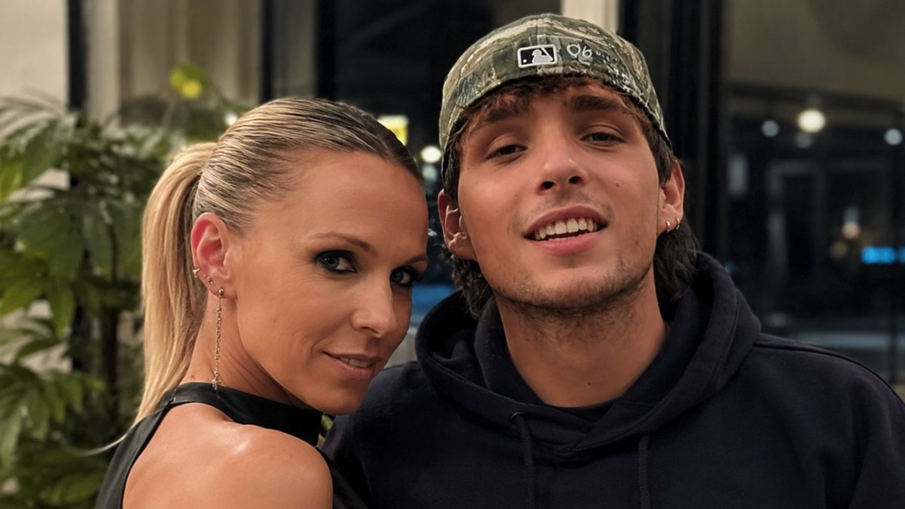Santino, el hijo de Denise Dumas.