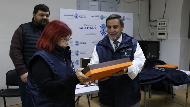 La distinción se realizó durante una jornada dedicada al personal que acompañó las primeras experiencias itinerantes.