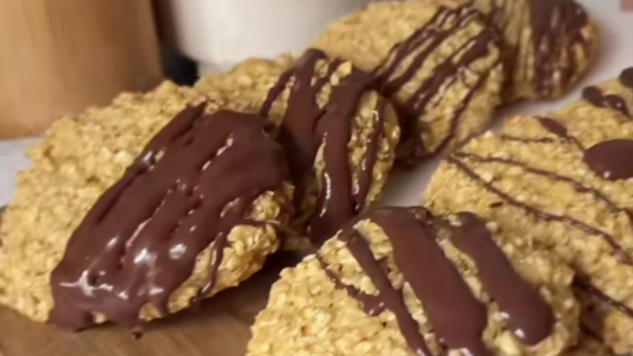 Ni harina ni azúcar: cómo hacer galletitas saludables con solo 6 ingredientes