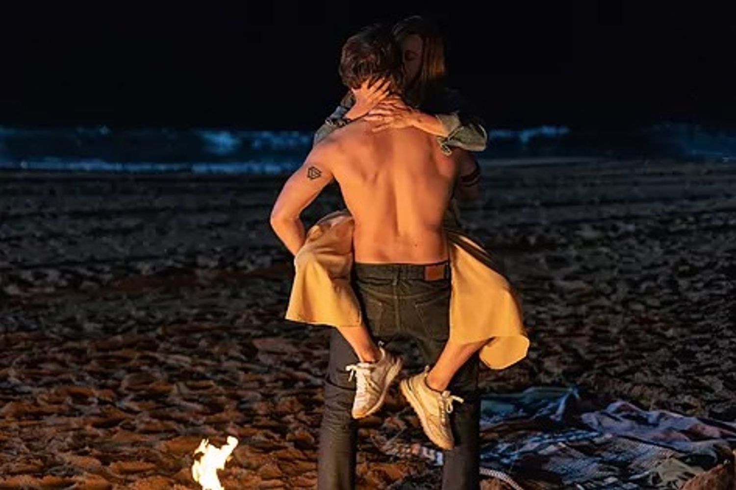 La serie combina drama, suspenso y una fuerte carga emocional.