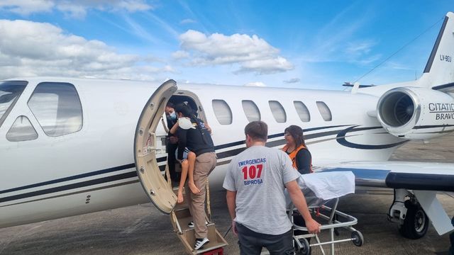 Durante el vuelo el paciente pediátrico estuvo acompañado y estabilizado.