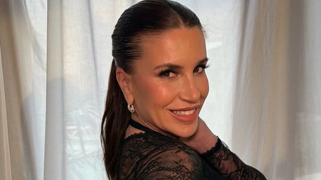 Flor Peña arrasó con un look de encaje total black: "¿Soy santa o más diabla?"
