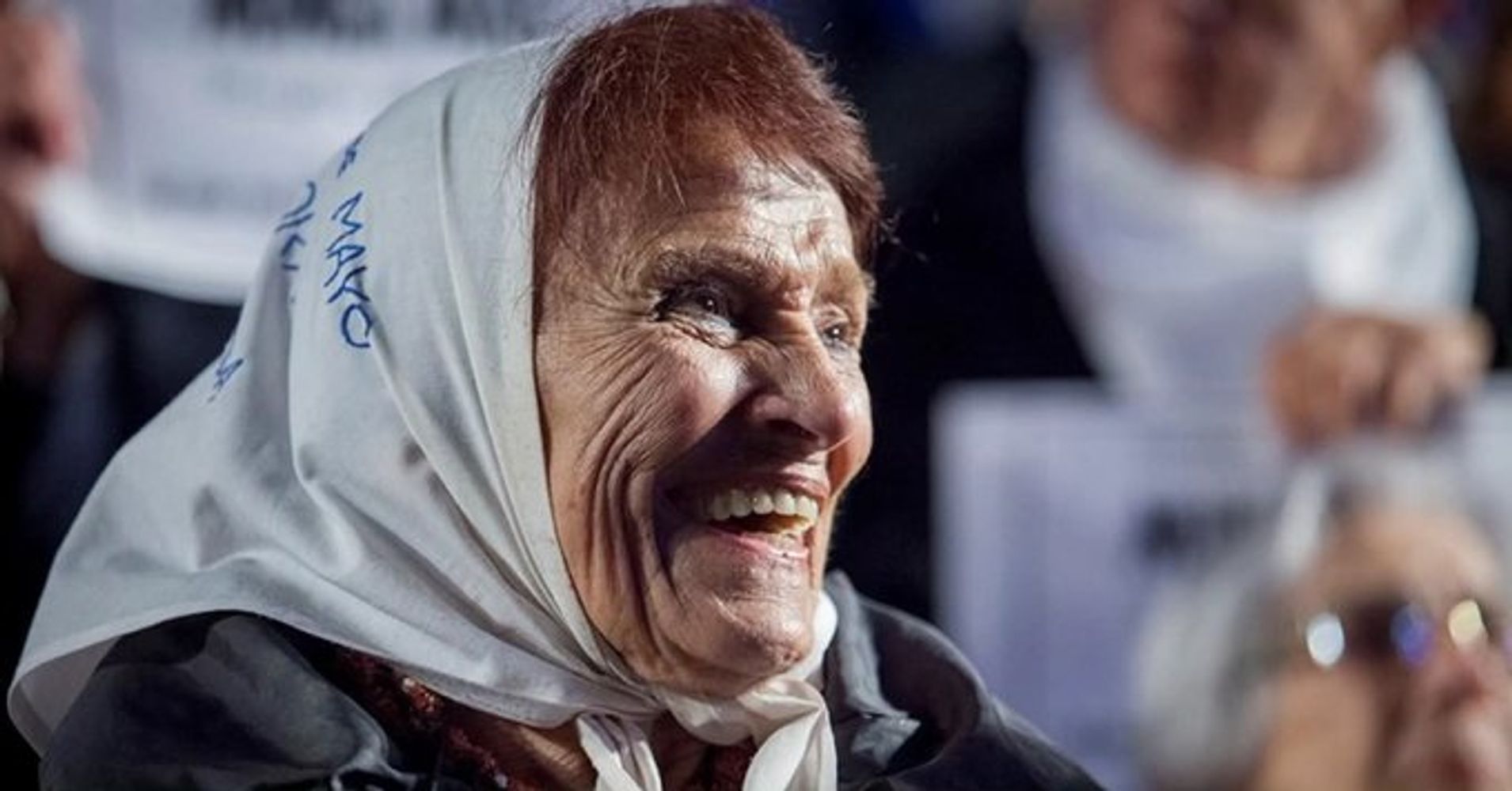 Taty Almeida, referente de Madres de Plaza de Mayo y de la lucha por los derechos humanos.