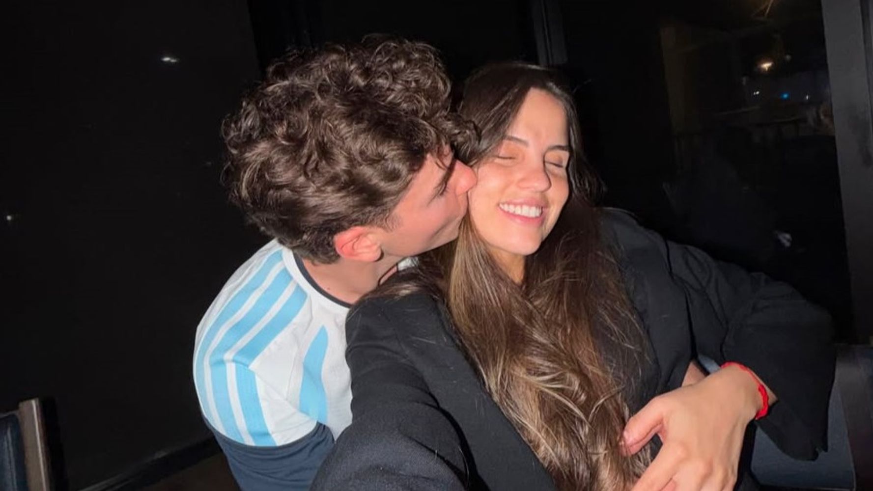 Julián Álvarez compartió una foto vintage con Emilia Ferrero y emocionó a todos los fans de la scaloneta