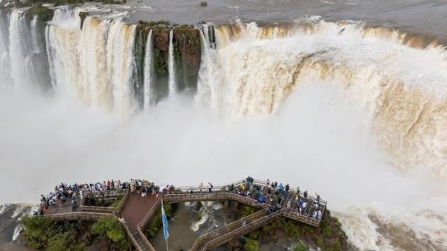 Turismo | Misiones recibió más de 17 mil visitantes durante el fin de semana largo y Iguazú lideró la ocupación.