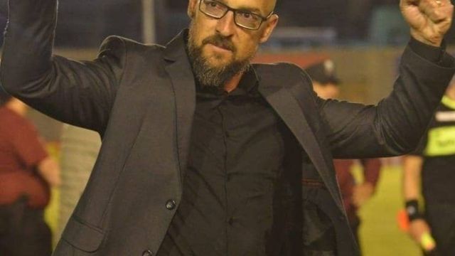 El exentrenador de Ferro, Atlanta, Belgrano y Gimnasia asumirá el mando del plantel profesional del "Santo".