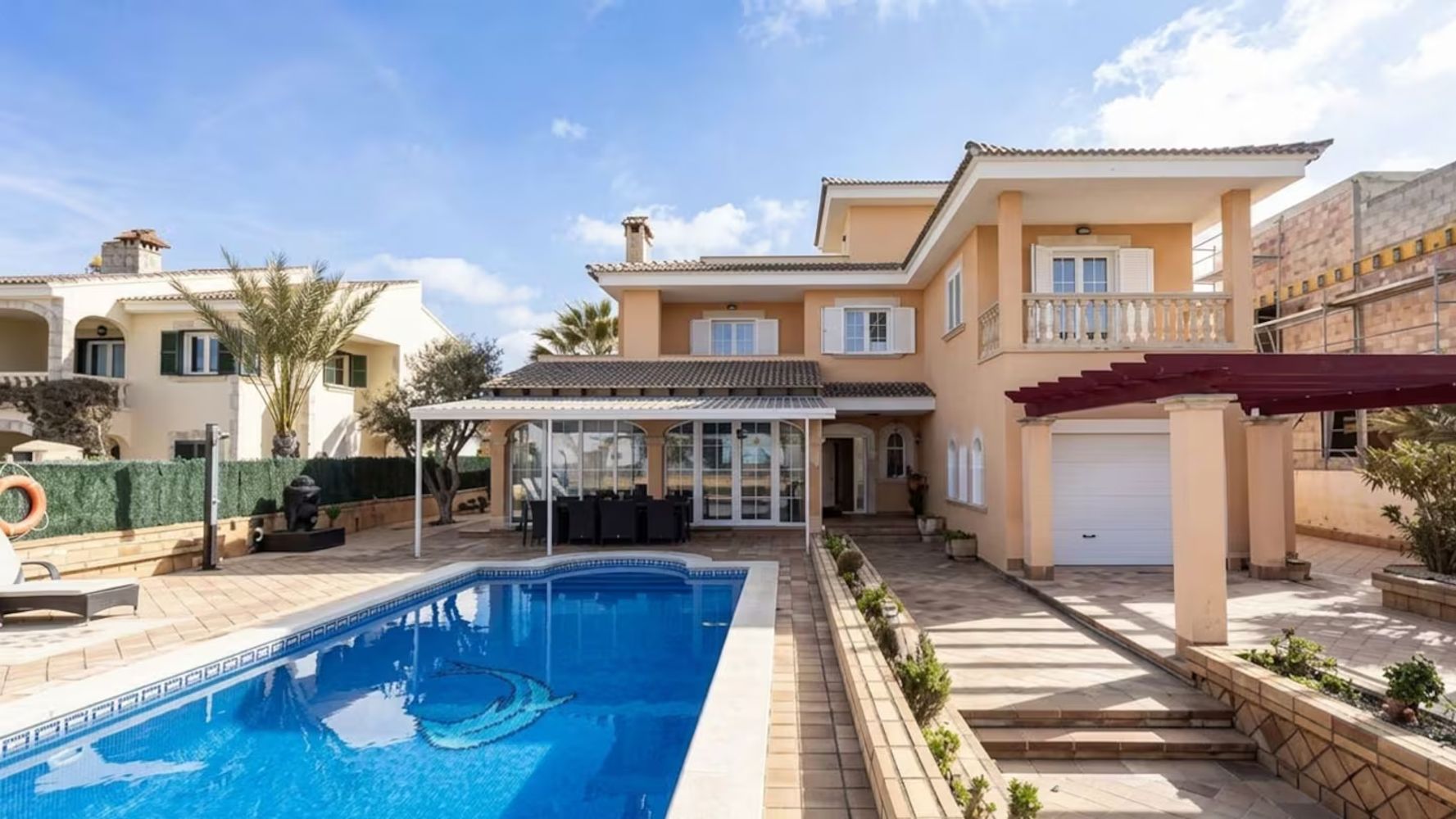 Así es la casa de Lionel Scaloni en España