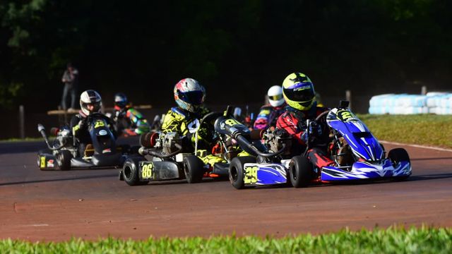 Karting misionero: Gobernador Roca tuvo un estreno histórico y ya conoce a los ganadores de la tercera fecha.