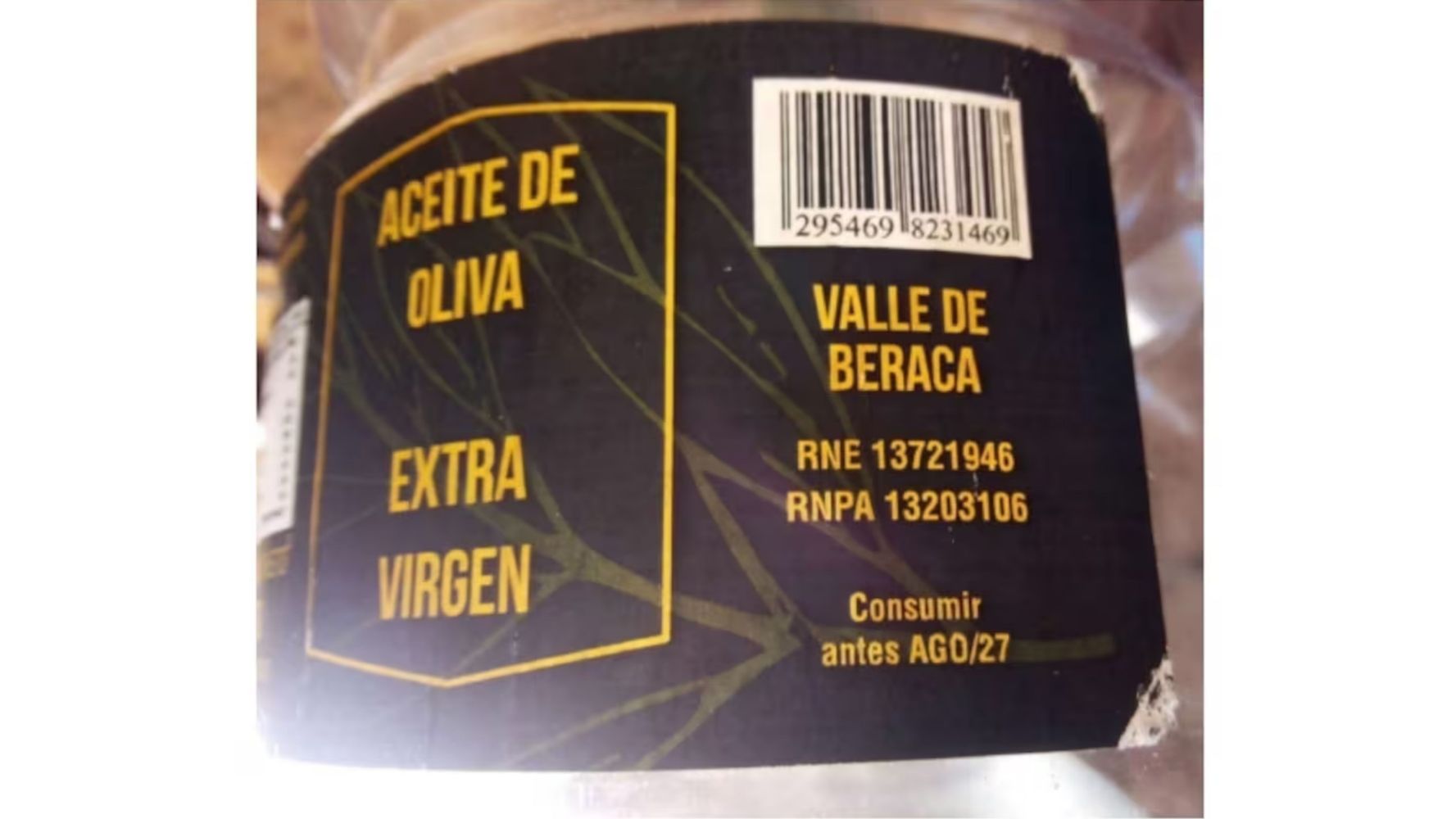 La etiqueta del aceite.