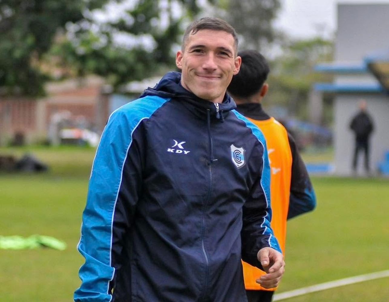 Delfor Minervino vuelve a estar disponible tras cumplir su suspensión de tres fechas y habló sobre la confianza de un plantel que se propuso terminar en lo más alto la primera rueda del campeonato.