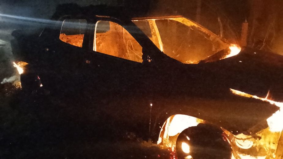 Puerto Piray: investigan el incendio total de una camioneta hallada en la vía pública