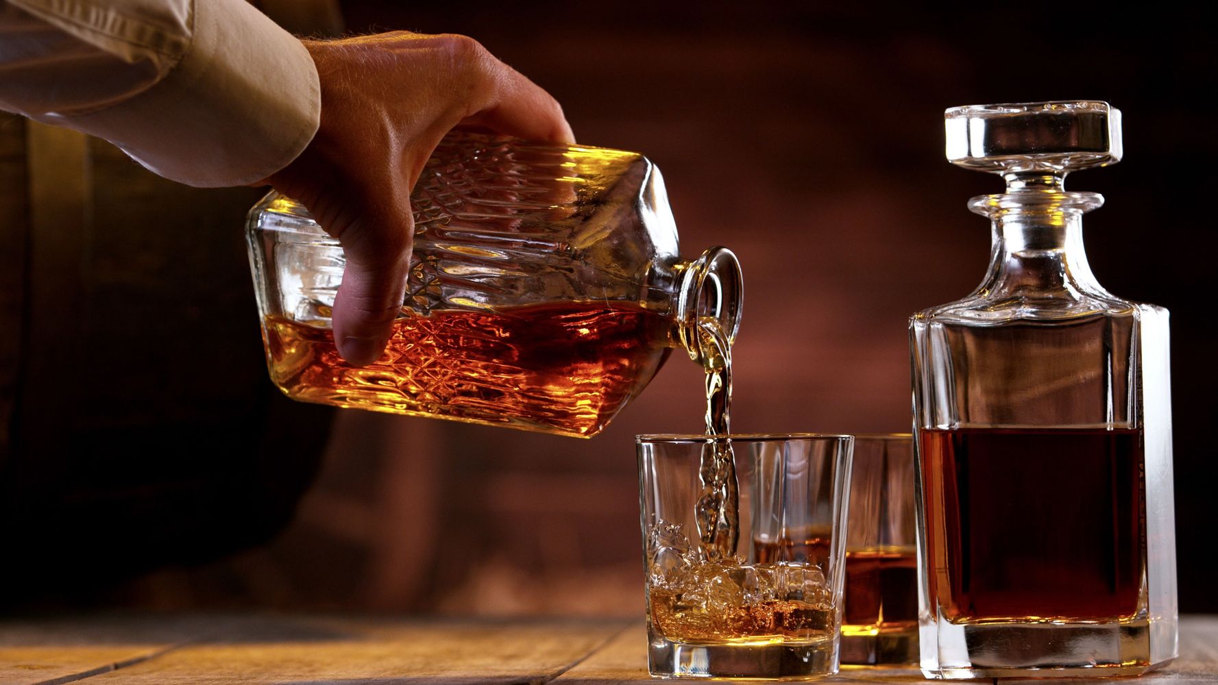 Una de las opciones es regalas un whisky o vino.