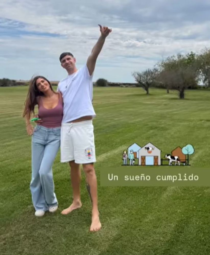 Estilo campo, espacios abiertos e iluminación natural: la espectacular casa del Dibu Martínez en Mar del Plata