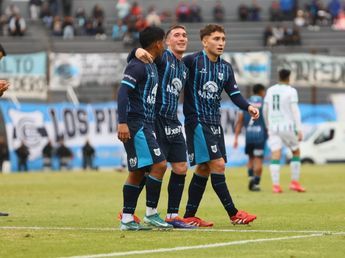 Ganó, goleó, gustó y volvió a la cima: triunfazo aplastante de Gimnasia y Esgrima de Jujuy