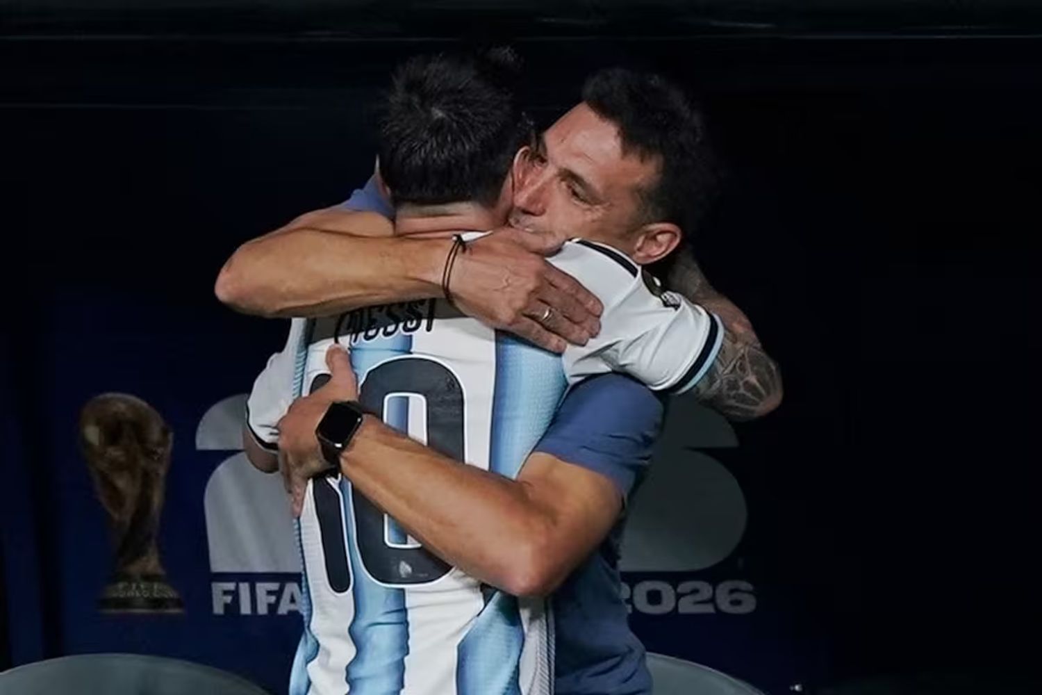 La reacción de Scaloni cuando salió Messi ante Argelia