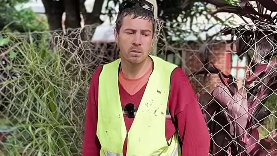 Un trabajador se encadenó en San Javier para reclamar una deuda laboral y luego radicó la denuncia