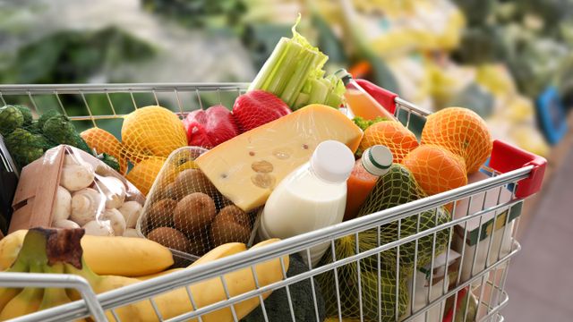 Qué es la regla 6-5-4-3-2-1: el método infalible para las compras en el supermercado, según una nutricionista