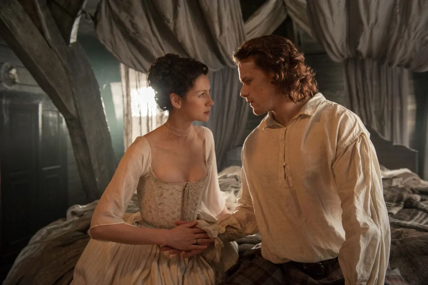 Caitríona Balfe y Sam Heughan protagonizan la historia.