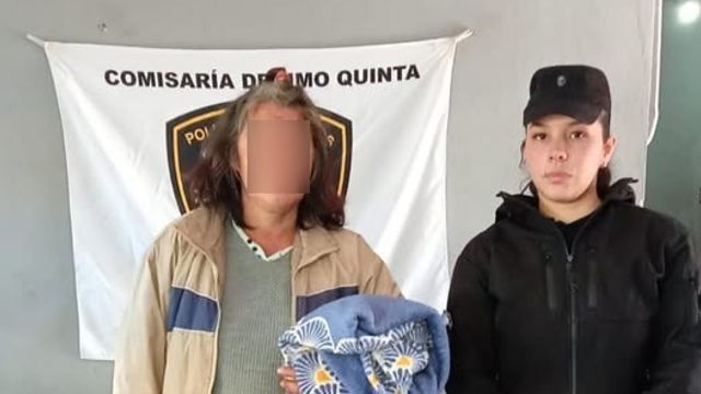 Hallaron desorientada a una mujer en Posadas y lograron reunirla con su familia en Aristóbulo del Valle.