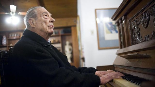Nacido en Catamarca y tucumano por elección, construyó durante más de siete décadas un camino propio en la música popular.